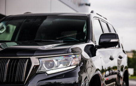 Toyota Land Cruiser Prado 150 рестайлинг 2, 2020 год, 6 750 000 рублей, 3 фотография