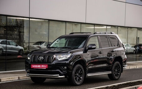 Toyota Land Cruiser Prado 150 рестайлинг 2, 2020 год, 6 750 000 рублей, 4 фотография