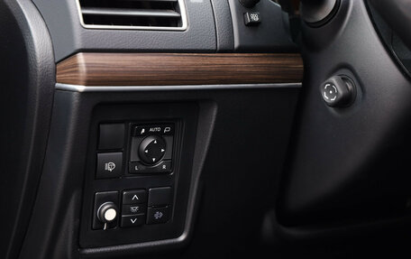 Toyota Land Cruiser Prado 150 рестайлинг 2, 2020 год, 6 750 000 рублей, 25 фотография