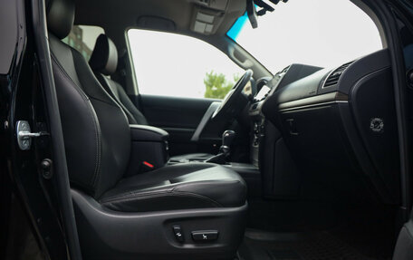 Toyota Land Cruiser Prado 150 рестайлинг 2, 2020 год, 6 750 000 рублей, 29 фотография