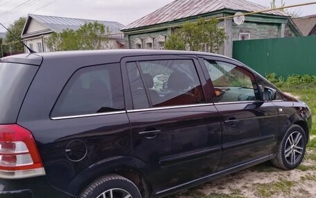 Opel Zafira B, 2011 год, 700 000 рублей, 4 фотография