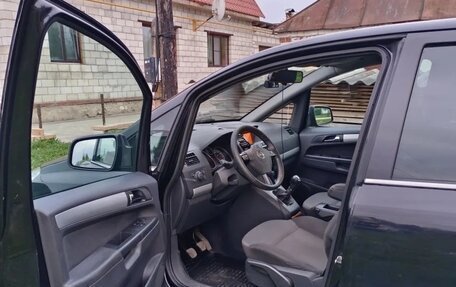 Opel Zafira B, 2011 год, 700 000 рублей, 22 фотография