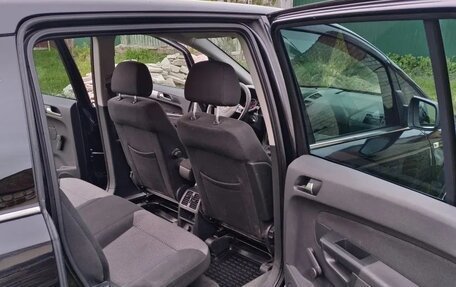 Opel Zafira B, 2011 год, 700 000 рублей, 19 фотография