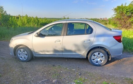 Renault Logan II, 2016 год, 690 000 рублей, 3 фотография