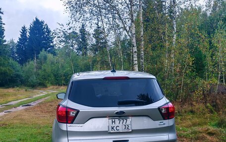 Ford Escape III, 2018 год, 1 870 000 рублей, 3 фотография