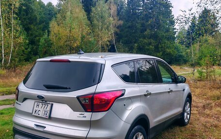 Ford Escape III, 2018 год, 1 870 000 рублей, 4 фотография