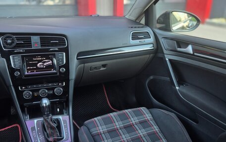 Volkswagen Golf VII, 2013 год, 1 330 000 рублей, 19 фотография