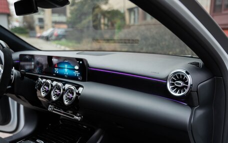 Mercedes-Benz A-Класс AMG, 2020 год, 3 850 000 рублей, 25 фотография