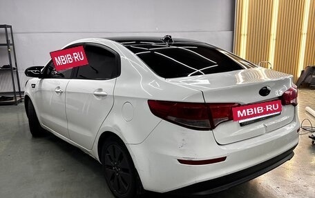 KIA Rio III рестайлинг, 2015 год, 560 000 рублей, 2 фотография