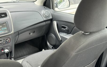 Renault Logan II, 2019 год, 1 230 000 рублей, 16 фотография
