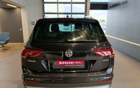 Volkswagen Tiguan II, 2019 год, 2 100 000 рублей, 5 фотография