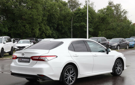 Toyota Camry, 2021 год, 3 280 000 рублей, 6 фотография
