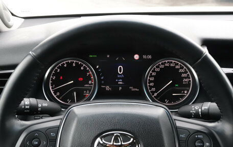 Toyota Camry, 2021 год, 3 280 000 рублей, 12 фотография