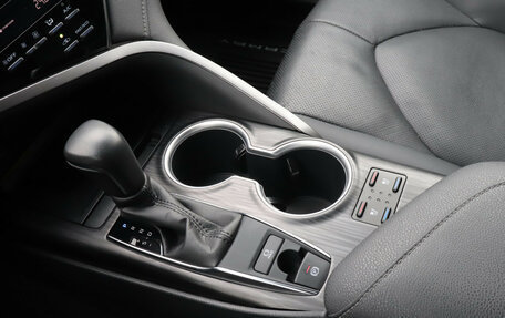 Toyota Camry, 2021 год, 3 280 000 рублей, 15 фотография