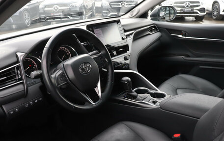 Toyota Camry, 2021 год, 3 280 000 рублей, 14 фотография