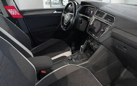 Volkswagen Tiguan II, 2019 год, 2 100 000 рублей, 8 фотография