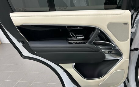 Land Rover Range Rover IV рестайлинг, 2023 год, 15 990 000 рублей, 18 фотография