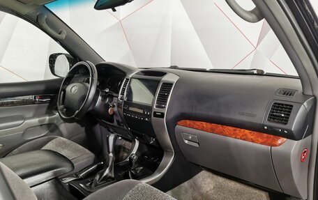 Toyota Land Cruiser Prado 120 рестайлинг, 2006 год, 1 675 000 рублей, 11 фотография
