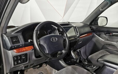 Toyota Land Cruiser Prado 120 рестайлинг, 2006 год, 1 675 000 рублей, 17 фотография