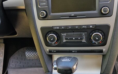 Skoda Octavia, 2011 год, 950 000 рублей, 8 фотография