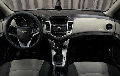 Chevrolet Cruze II, 2011 год, 579 888 рублей, 14 фотография