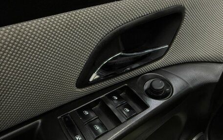 Chevrolet Cruze II, 2011 год, 579 888 рублей, 18 фотография