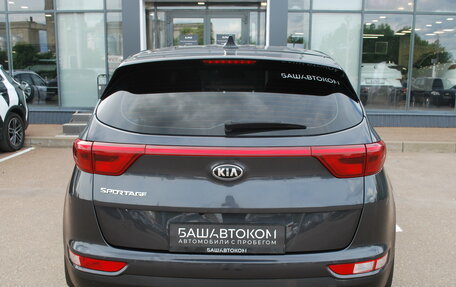 KIA Sportage IV рестайлинг, 2018 год, 2 150 000 рублей, 6 фотография