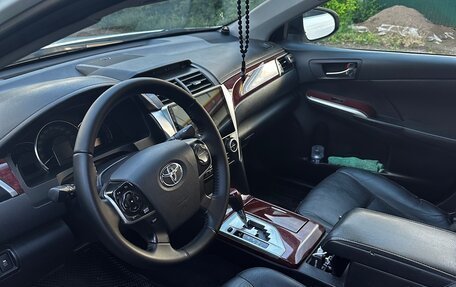 Toyota Camry, 2013 год, 1 400 000 рублей, 10 фотография