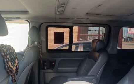 Hyundai Grand Starex Grand Starex I рестайлинг 2, 2011 год, 1 550 000 рублей, 11 фотография