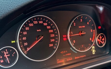 BMW 5 серия, 2015 год, 1 800 000 рублей, 11 фотография