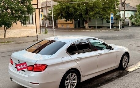BMW 5 серия, 2015 год, 1 800 000 рублей, 3 фотография