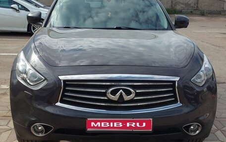 Infiniti FX II, 2013 год, 2 250 000 рублей, 1 фотография