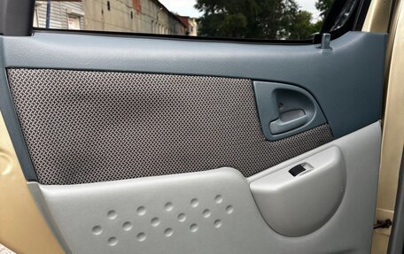 Toyota FunCargo, 2000 год, 450 000 рублей, 16 фотография