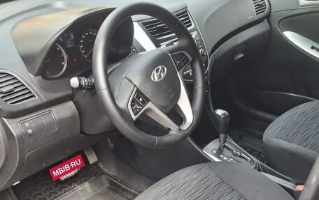Hyundai Solaris II рестайлинг, 2015 год, 870 000 рублей, 18 фотография