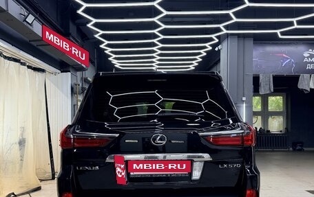 Lexus LX III, 2017 год, 6 990 000 рублей, 3 фотография