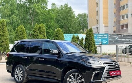 Lexus LX III, 2017 год, 6 990 000 рублей, 34 фотография