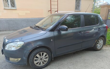 Skoda Fabia II, 2011 год, 400 000 рублей, 3 фотография