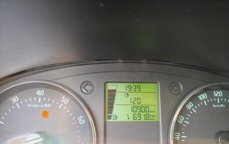 Skoda Fabia II, 2011 год, 400 000 рублей, 29 фотография