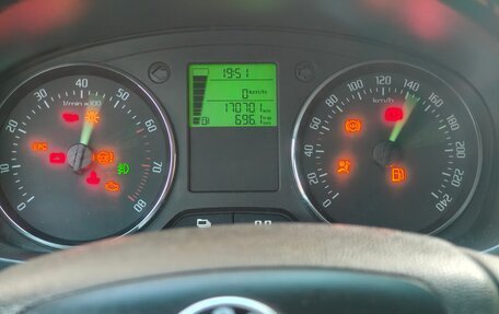 Skoda Fabia II, 2011 год, 400 000 рублей, 31 фотография
