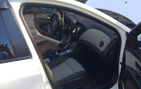 Chevrolet Cruze II, 2012 год, 735 000 рублей, 8 фотография