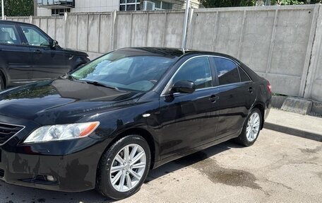 Toyota Camry, 2008 год, 940 000 рублей, 2 фотография