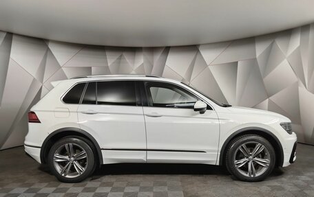 Volkswagen Tiguan II, 2018 год, 2 760 000 рублей, 6 фотография