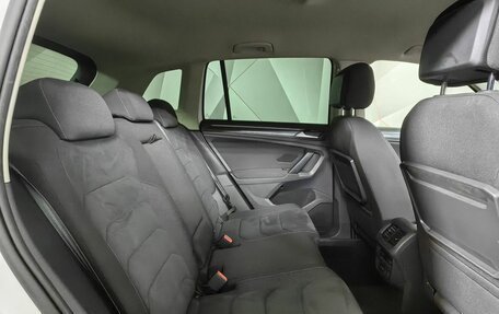 Volkswagen Tiguan II, 2018 год, 2 760 000 рублей, 16 фотография