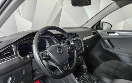 Volkswagen Tiguan II, 2018 год, 2 760 000 рублей, 19 фотография