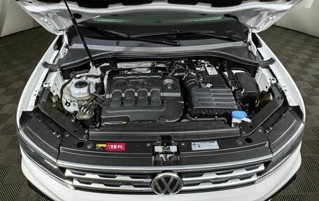 Volkswagen Tiguan II, 2018 год, 2 760 000 рублей, 11 фотография