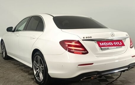 Mercedes-Benz E-Класс, 2020 год, 4 300 000 рублей, 5 фотография
