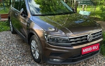 Volkswagen Tiguan II, 2017 год, 2 300 000 рублей, 1 фотография