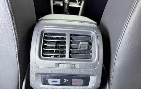 Volkswagen Touran III, 2023 год, 2 615 000 рублей, 19 фотография