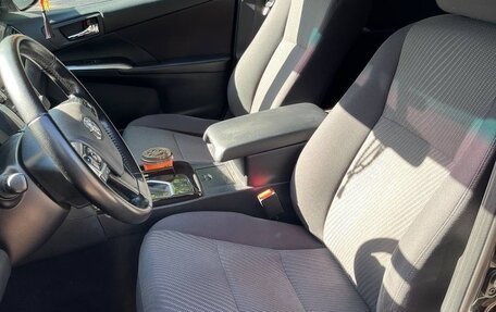 Toyota Camry, 2017 год, 1 890 000 рублей, 9 фотография