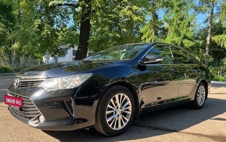 Toyota Camry, 2017 год, 1 890 000 рублей, 7 фотография